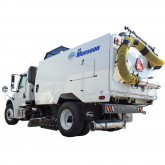 Schwarze A9 Monsoon Street Sweeper